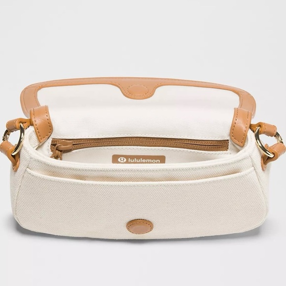 NWT lululemon athletica Canvas Mini Bag 🔥🔥💰💰I have three of these if needed.. - Picture 6 of 6